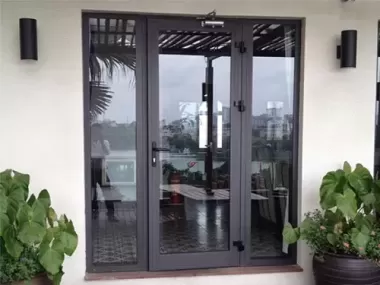CỬA NHÔM LÁ SÁCH MẪU 5